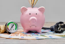 Netzkosten 2026: Entgelte für Strom und Gas steigen